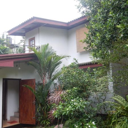 Sisanda Residence Bentota Buitenkant foto